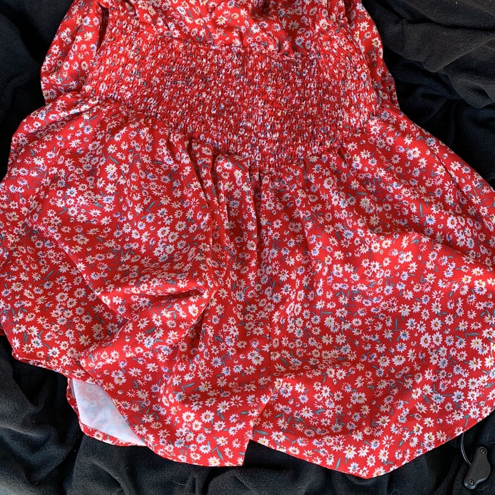 Red floral romper - Picture 5 of 5